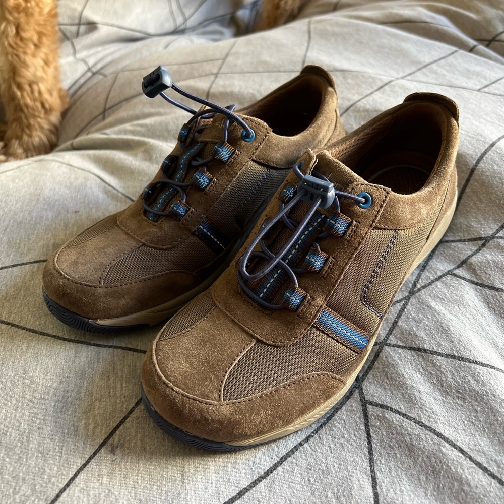 EUC dansko Henriette Sneaker